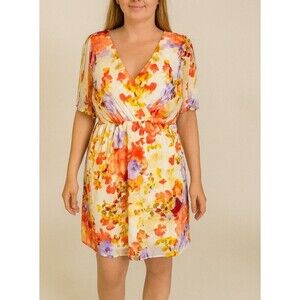 Everly dress floral print wrap top lightweight knee length ruffle sleeve SZ L
